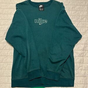 Nike crew neck Women’s size S